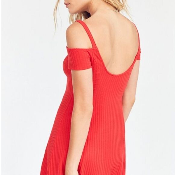 Silence + Noise Cold-Shoulder Ribbed Knit Dress - Picture 3 of 8